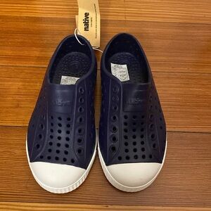NWT Natives Jefferson Navy Blue Size 9 (toddler)